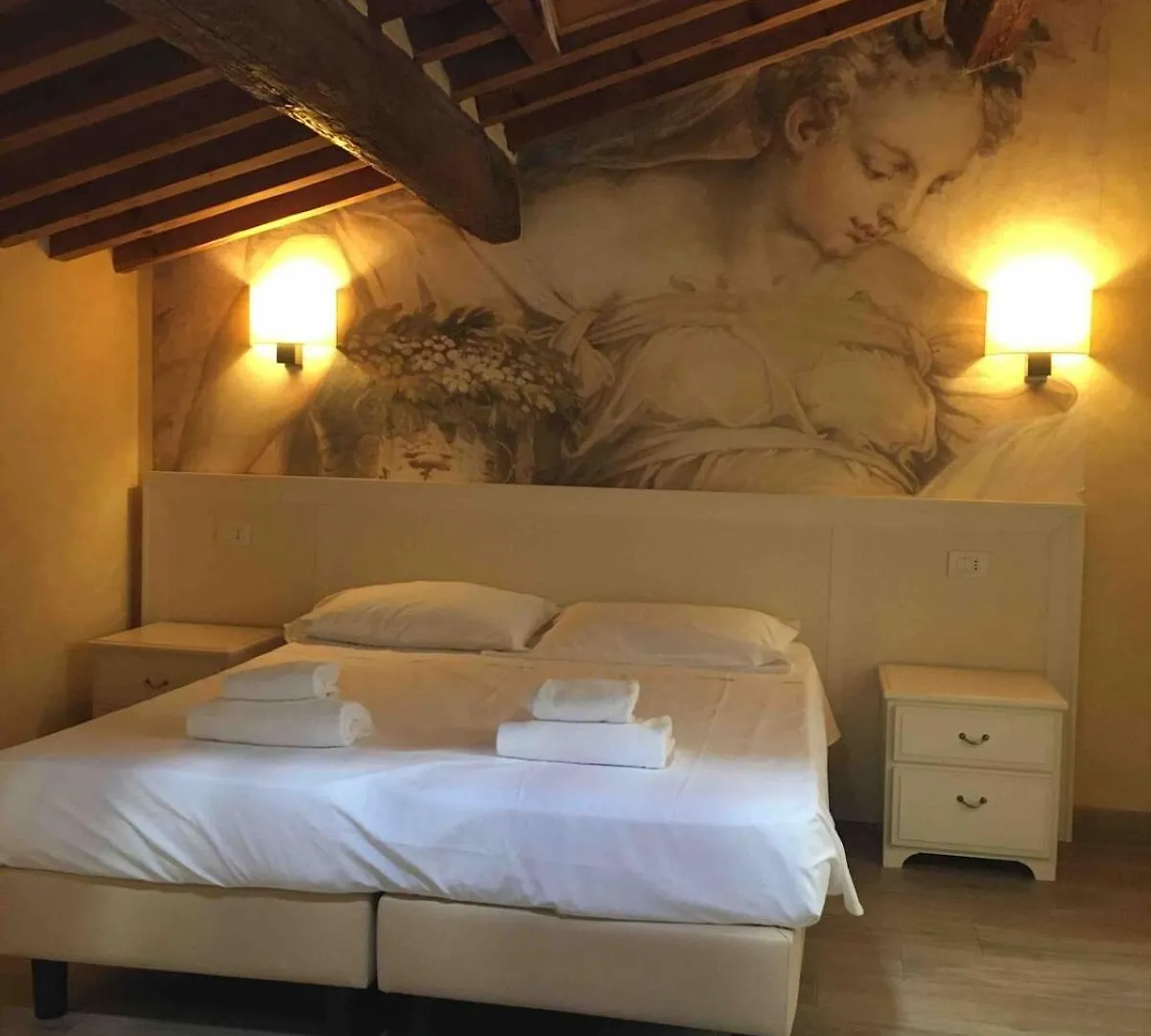 Albizi Caravaggio Apt 316 Florence Apartment